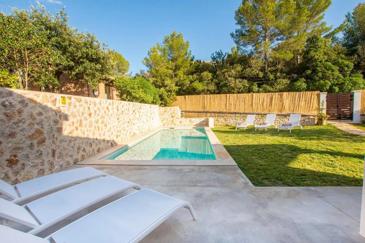 Mar Clara Villa Cala de Sant Vicenc Spanyolország